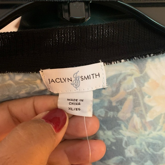 Wildflower Sweater - Picture 4 of 5